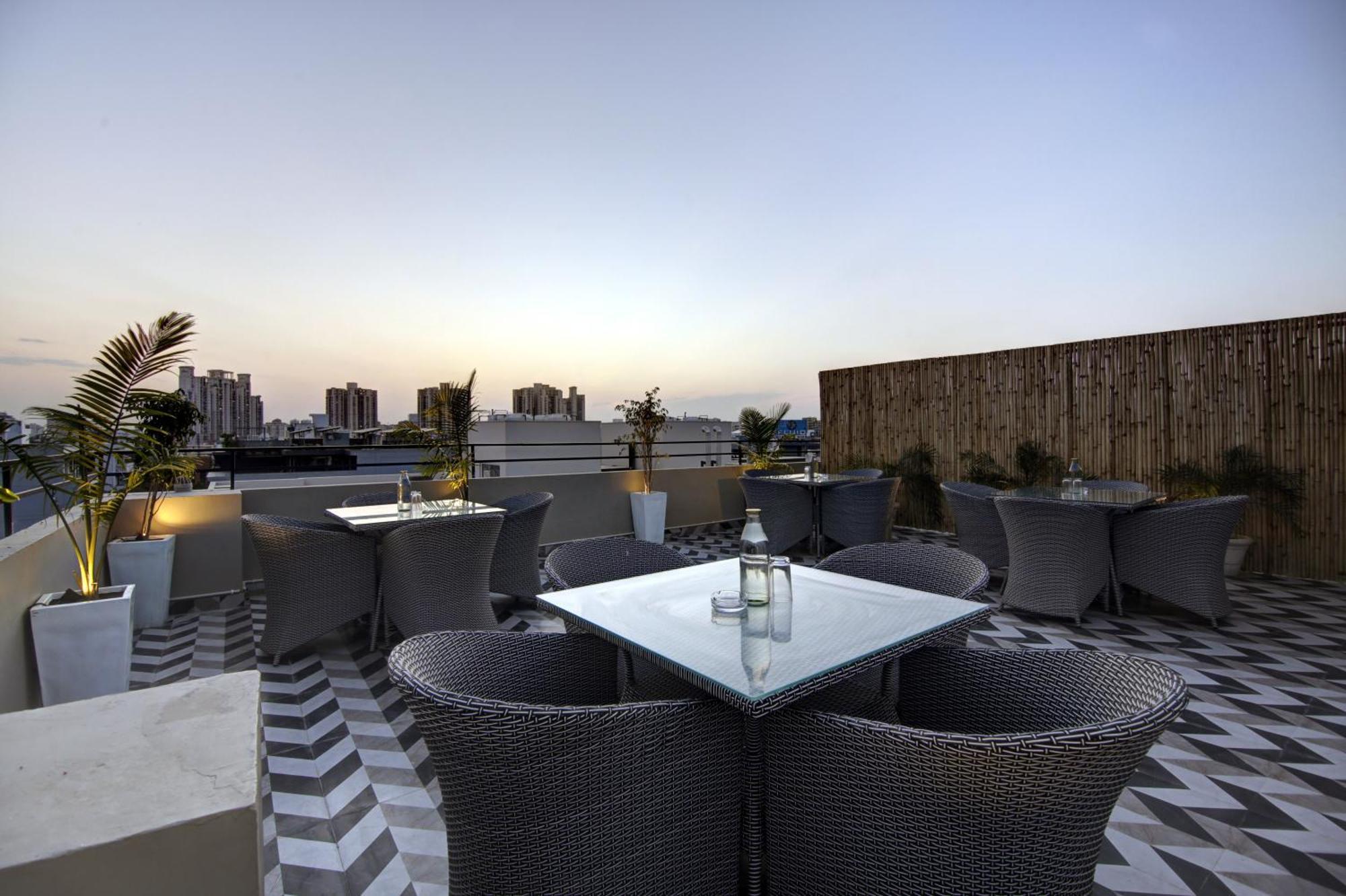 Saltstayz Select - Golf Course Road Gurgaon Buitenkant foto